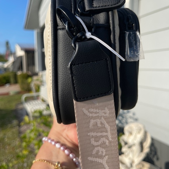 LUV BETSEY By Betsey J Cream and Black Quilted Crossbody Bag with Heart Design - Picture 6 of 12